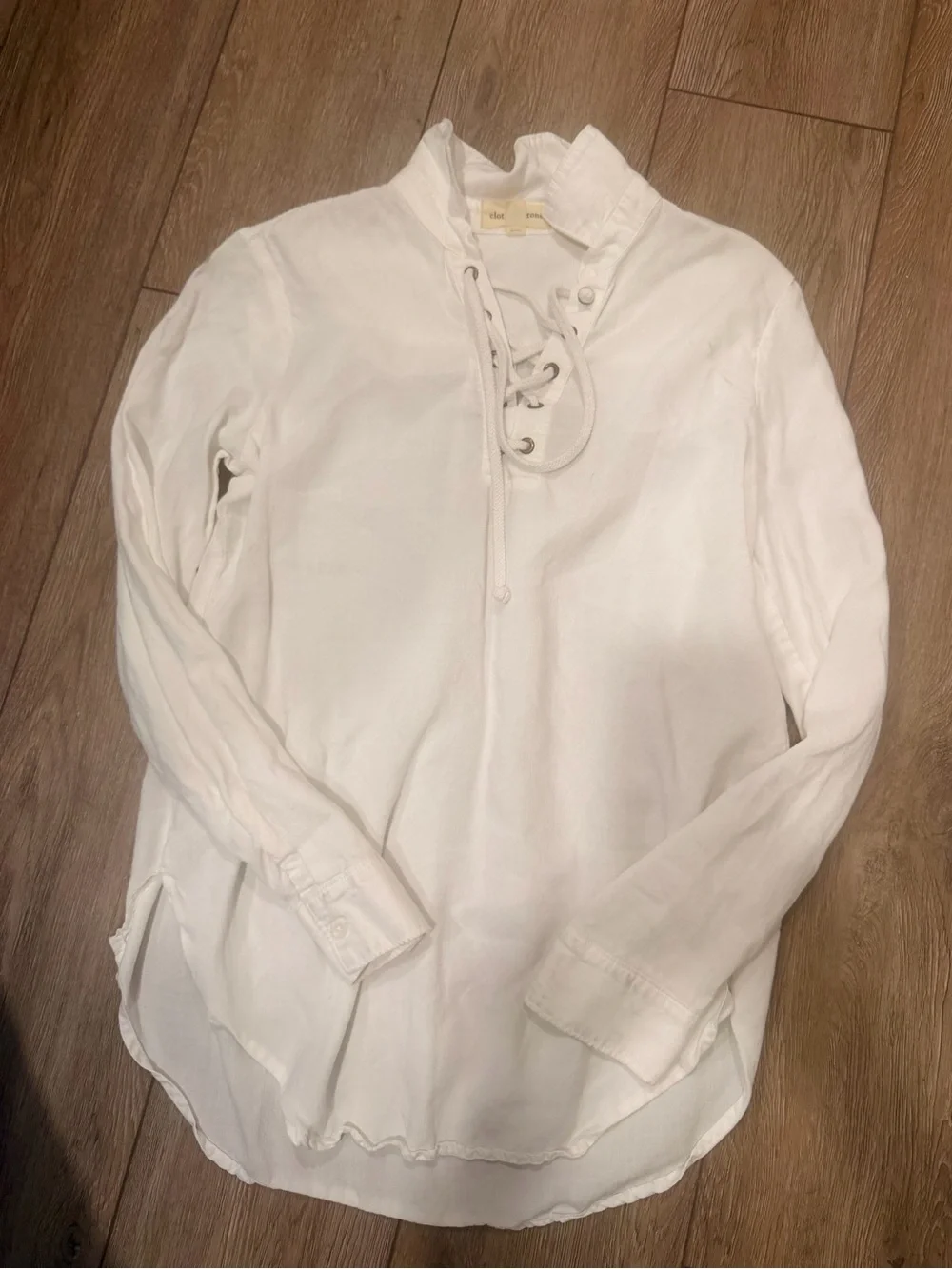 cloth & stone White Lace-Up V-Neck Long-Sleeve Henley Anthropologie